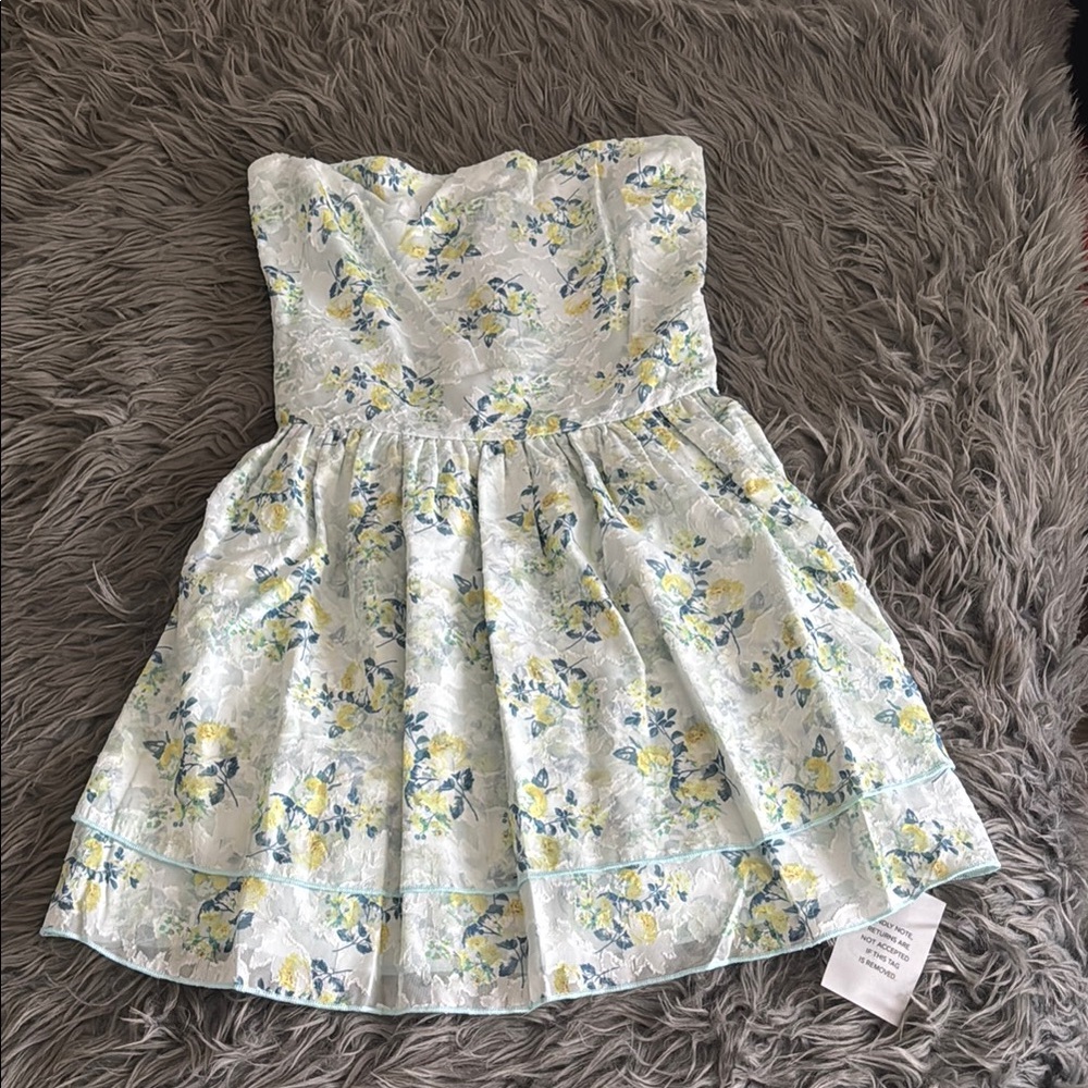 NWT More to Come Floral dress